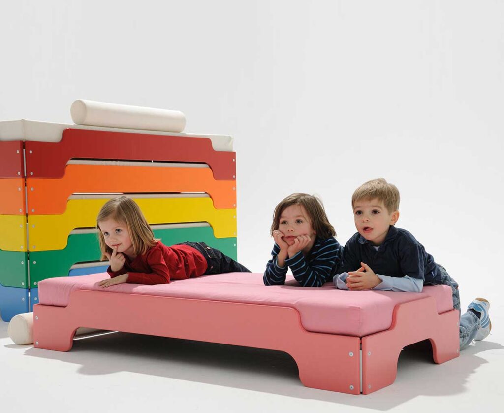stackable-bed-for-children-stapelliege-by-mueller-small-living-1-cover