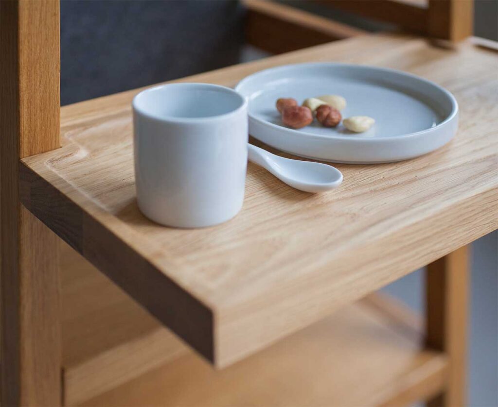 porcelain-dinnerware-for-kids-zaunkoenig-credit-yvonne-most-photography-7-cover