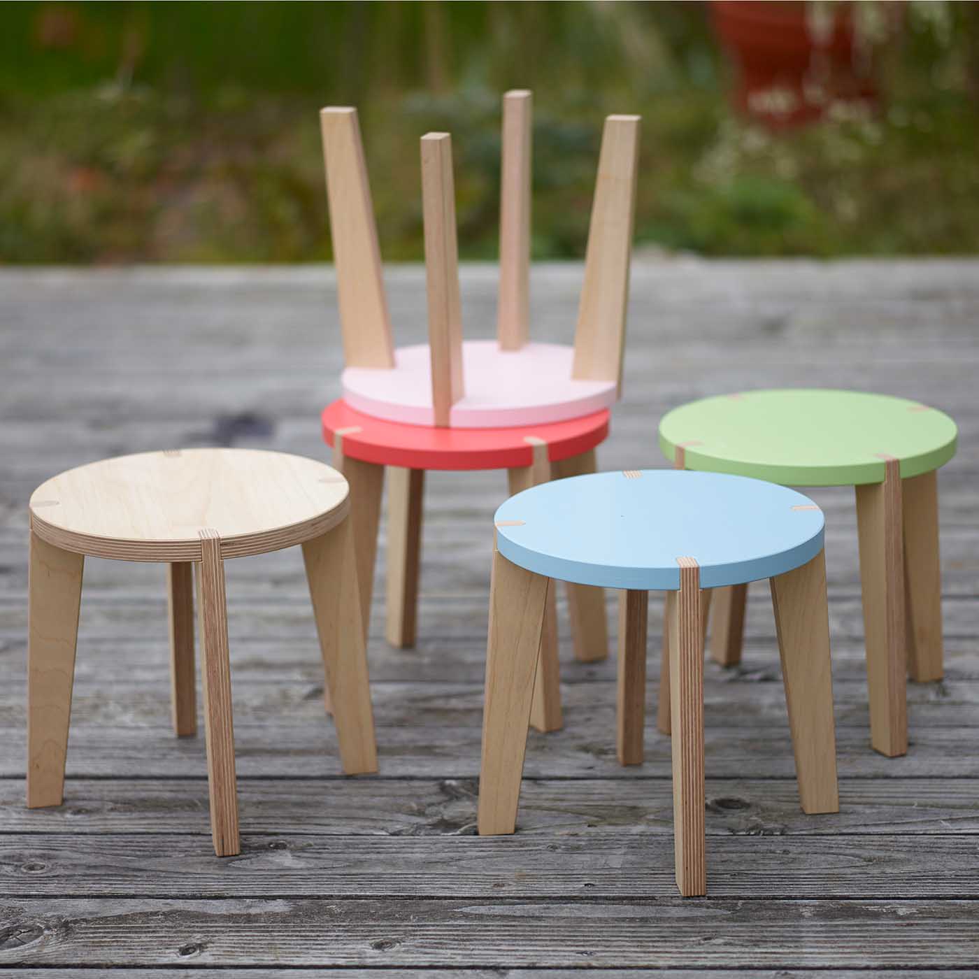 blueroom: children’s play table & kids’ stool (2+) - Image 8