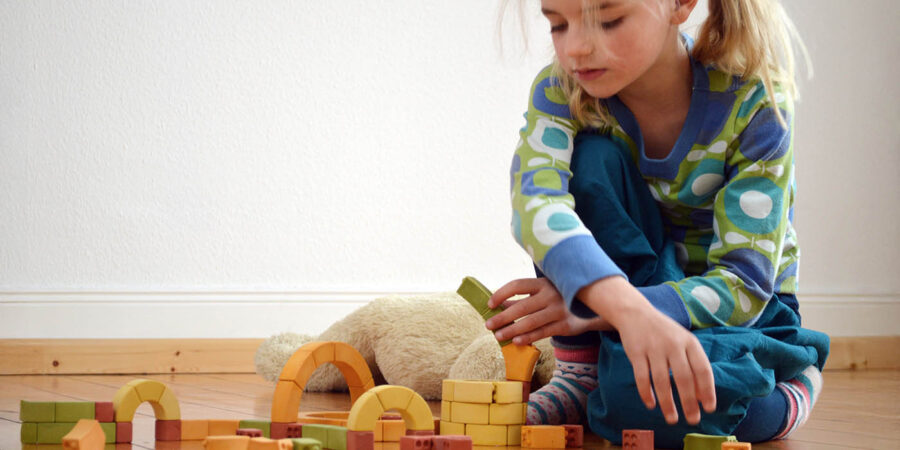 play-building-blocks-kaju-spielbausteine-2
