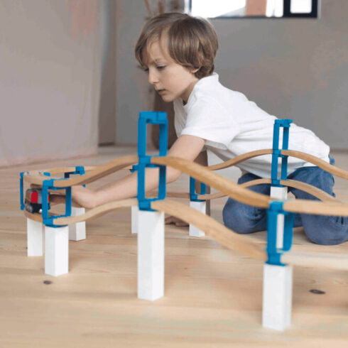 Adapter-Sets Helix von Yamba: Zubehör für Holzeisenbahnen (3+) – Bild 3