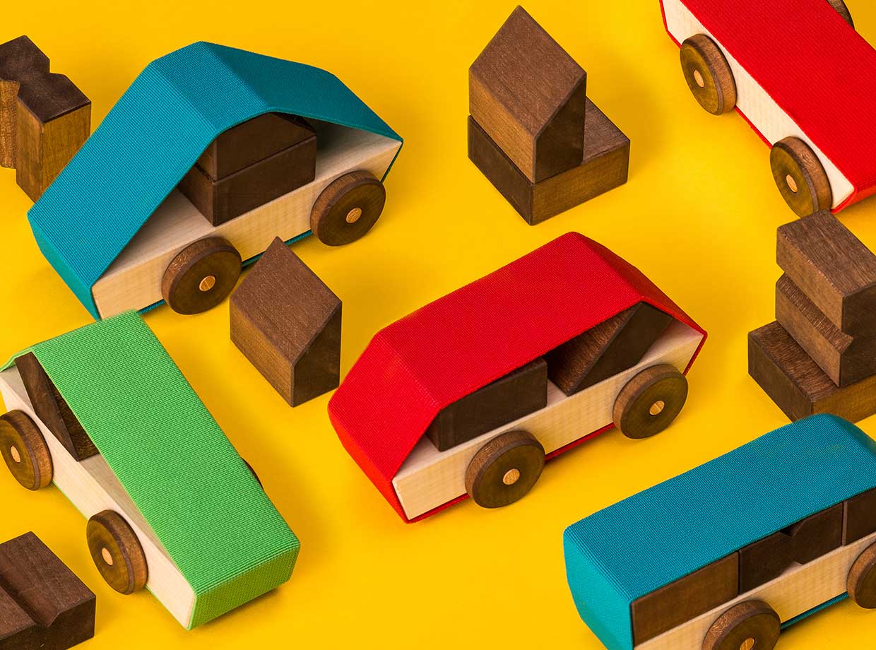 spielzeugauto-flexmobil-martin-hensel